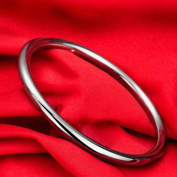 LAST ONE! WEIGHTY SILVER BANGLE UNISEX - Picture 2 of 5